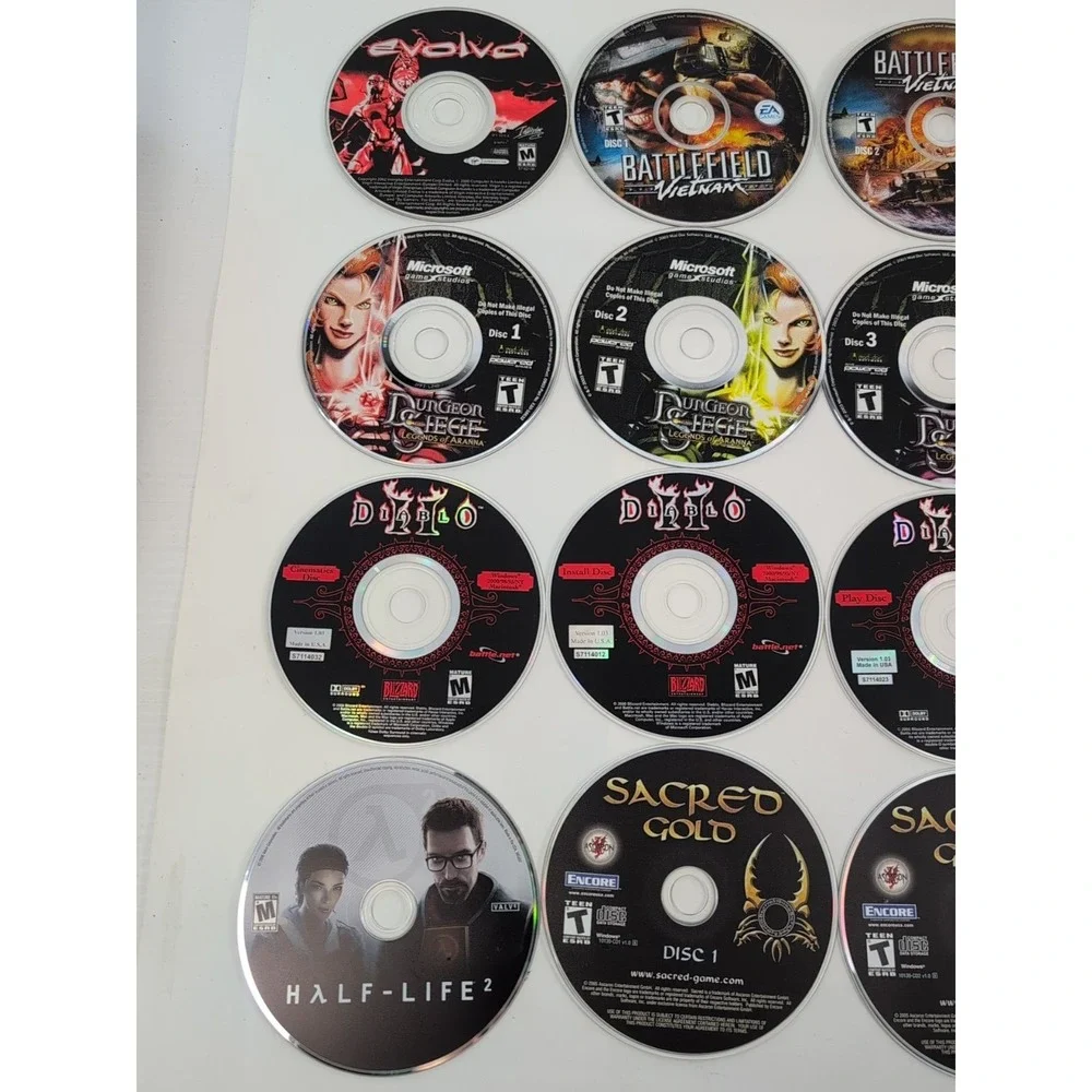 VTG PC CD-ROM Windows Game Lot Of 24 – Discs Only -‎ Diablo, Half-Life, Icewind